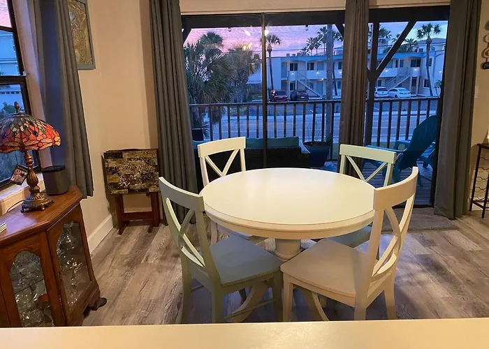 2 Bedroom Apartment Clearwater Beach